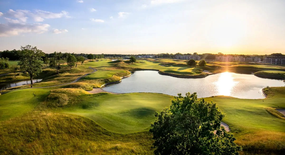 event 21 golf